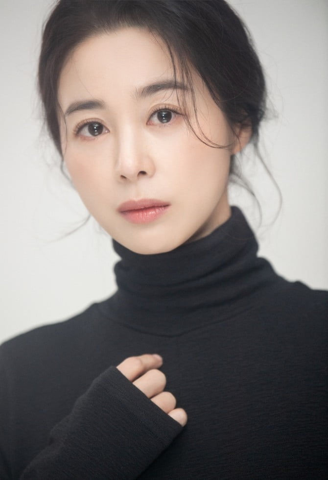 Seo Young-Hee-1980-p1.jpeg