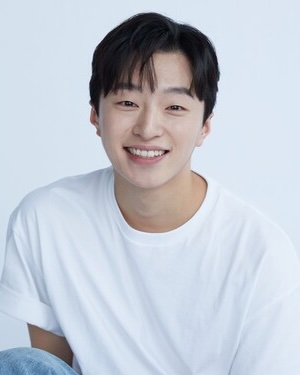 Jung Yong-Ju-1996-pt1.jpg