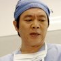 Surgeon Bong-Kim Seung-Wook.jpg