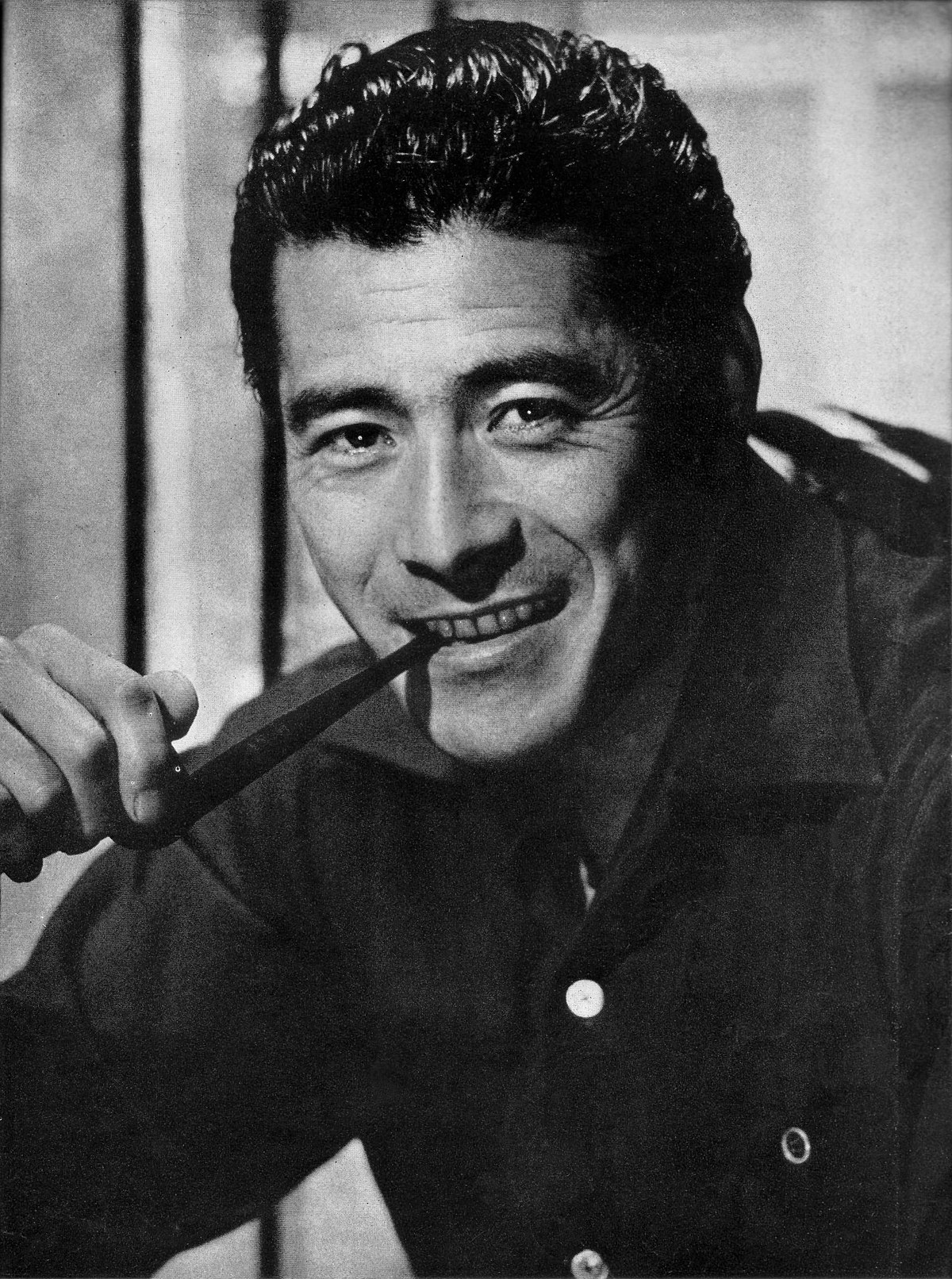 Toshiro Mifune (1920)-p01.jpg