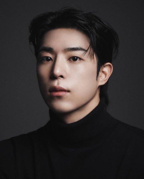 Lee Chan-Hyeong-1997-p01.jpg