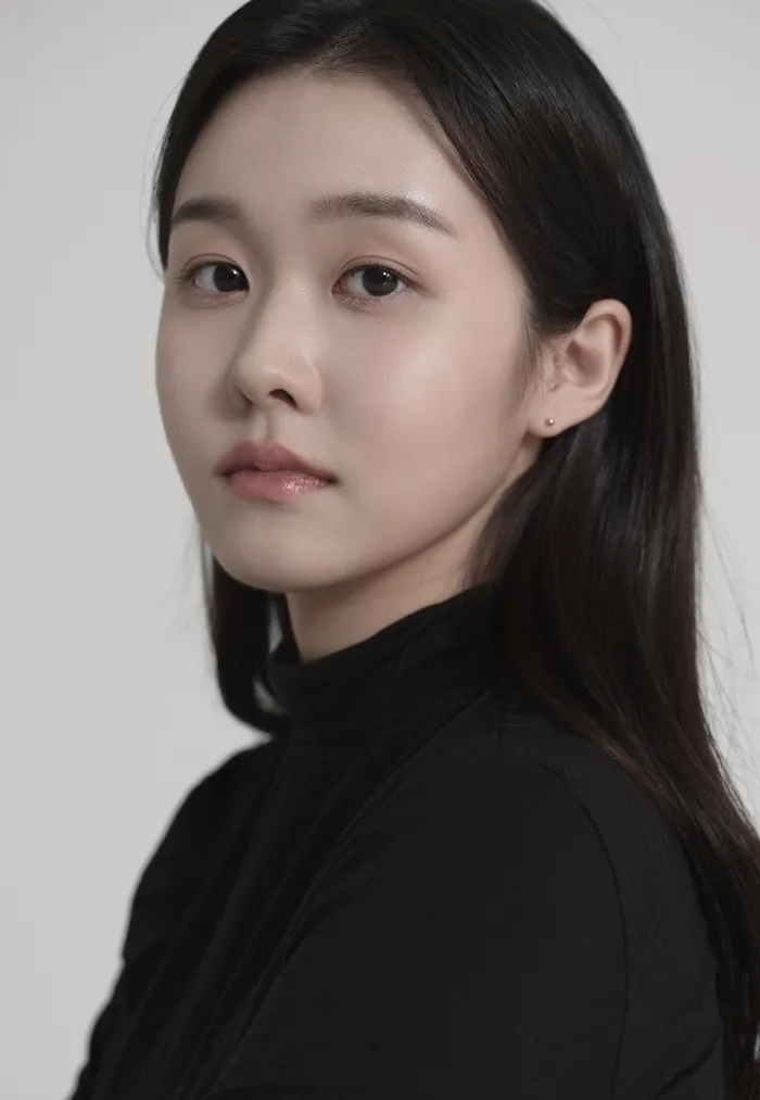 Kim Ye-Na-2002-p1.jpeg