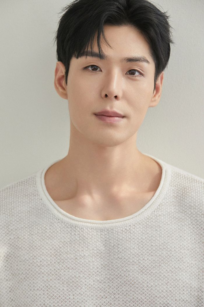 Doctor Shin-Kim Gi-Bum.jpg