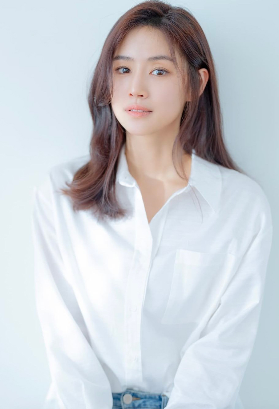 Jung Min-Ji-1988-p1.jpg