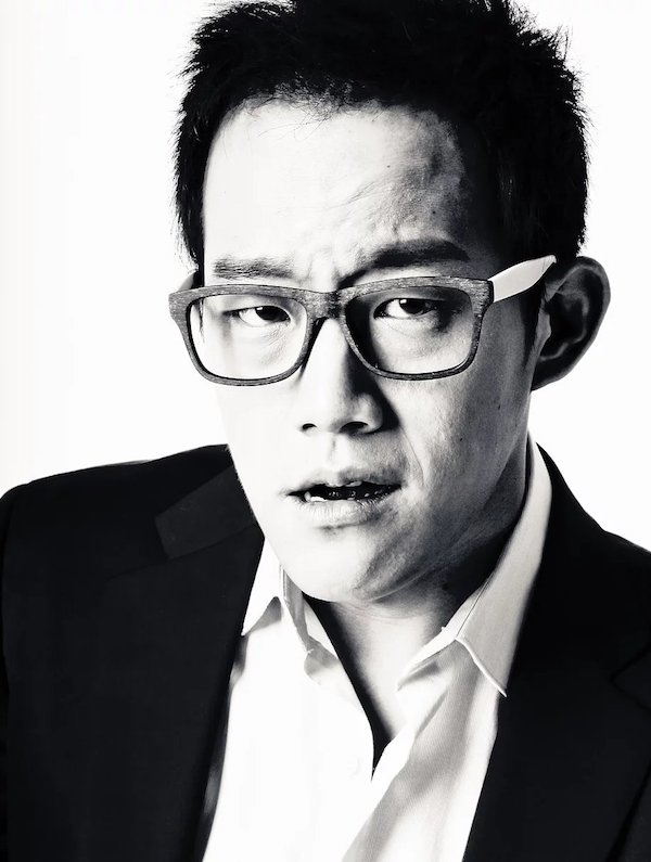 Lee Woong-Bin 1982-p01.jpg