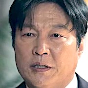 Queenmaker-Yoo Ha-Bok.jpg