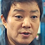 Villains-KD-Lee Beom-Soo.jpg