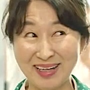 Family By Choice-Jung Ye-Eun-Young.jpg