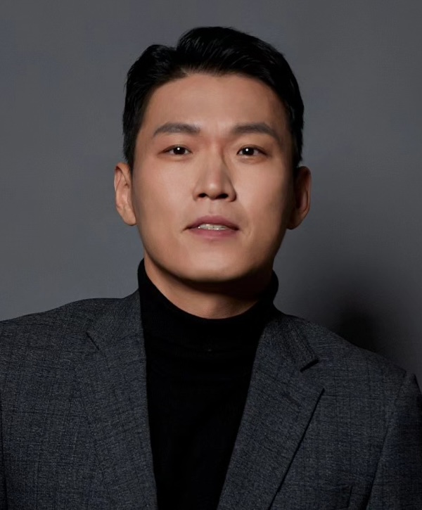 Park Sung-In-1981-p1.jpg