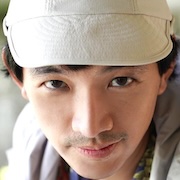 Kowloon Generic Romance-Tseng Figaro.jpg