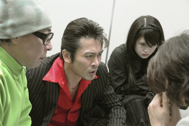 Akumu no Elevator-02.jpg