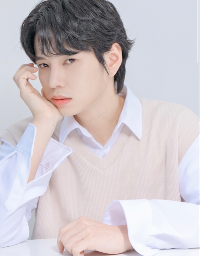 Kwon Eun-Hyup-1999-p1.jpg