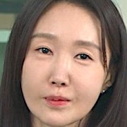 Hunter With A Scalpel-Oh Yeon-A1.jpg