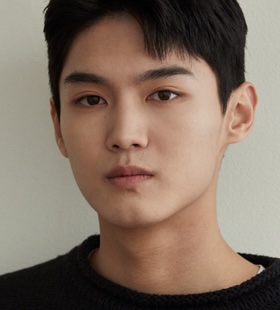 Yoo Young-Woo-actor-p1.jpg