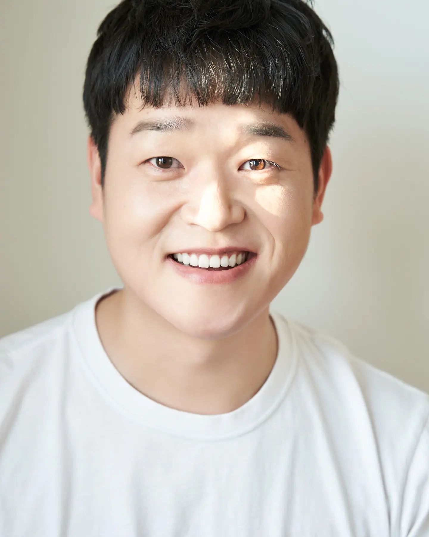 Baek Jun-Yeol-1989-p01.jpeg