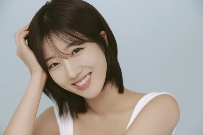 Lee Ji-Won-1995-pr1.jpeg