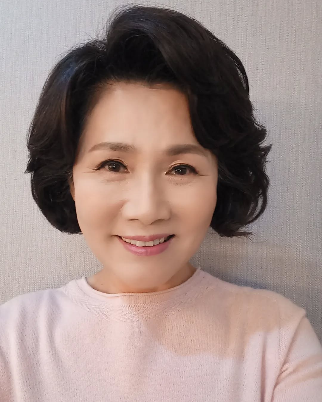 Shin Jung-A-1960-p1.jpeg