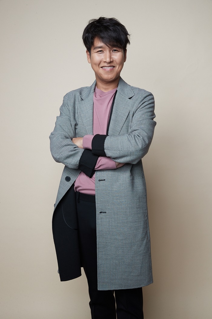 Han Soo-Hyun-1977-p01.jpeg
