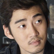 Red Carpet-Yoon Kye-Sang.jpg