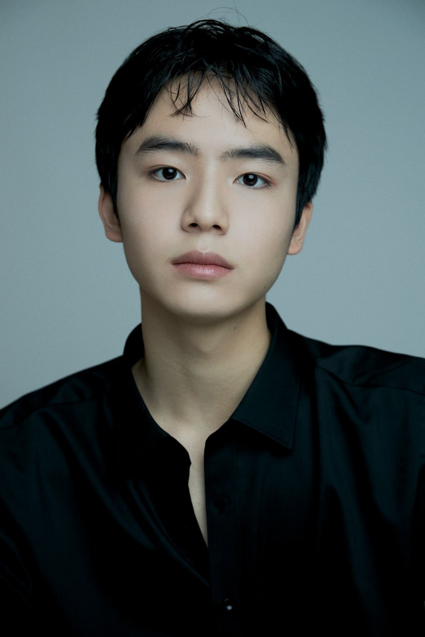 Moon Woo-Jin-2009-p01.jpg