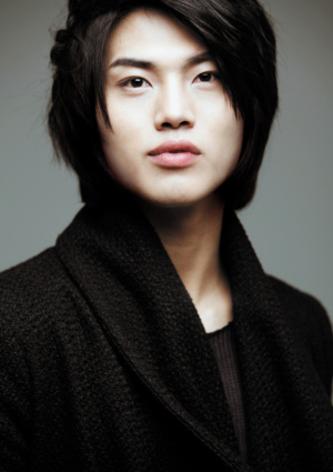 Choi Young-Sung (1986)-p1.jpg