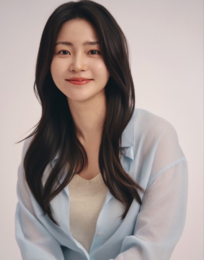 Kim Kang-Hee-1991-p1.jpg