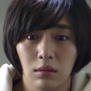 Half-Ahn Yong-Joon.jpg