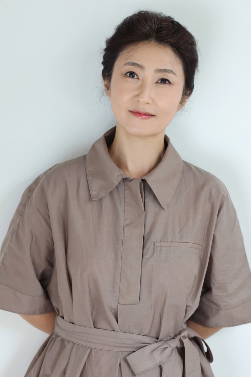 Kim Si-Young-1973-p01.jpeg