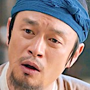 Mr Queen-Moon Seung-Bae.jpg
