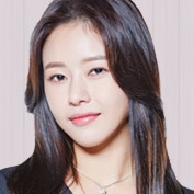 The Shining Eun-Soo-Park Ha-Na.jpg