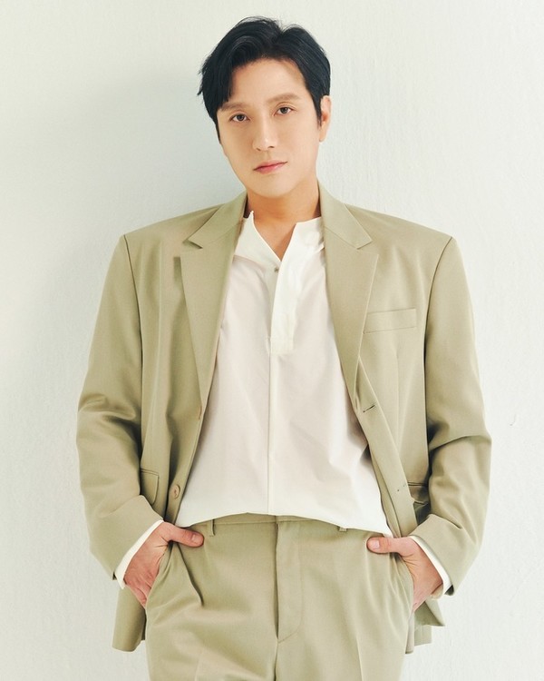 Kim Young-Min-1980-p1.jpg