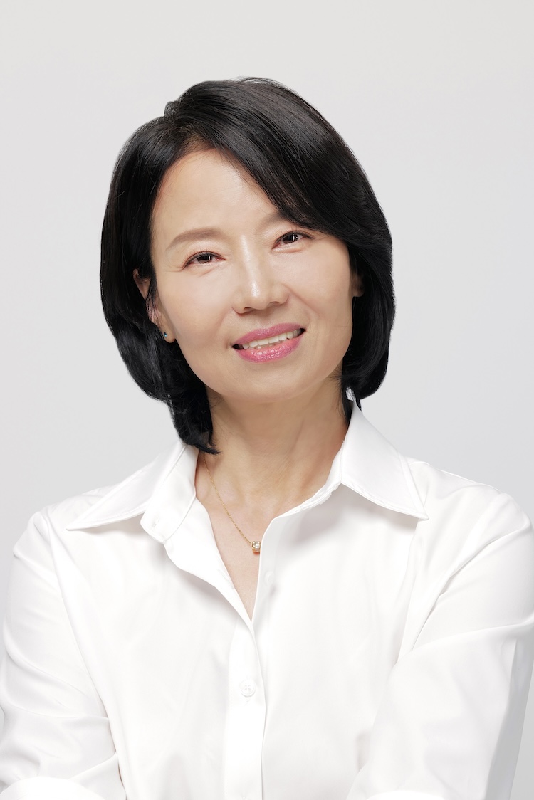 Oh Min-Ae-1967-p1.jpg