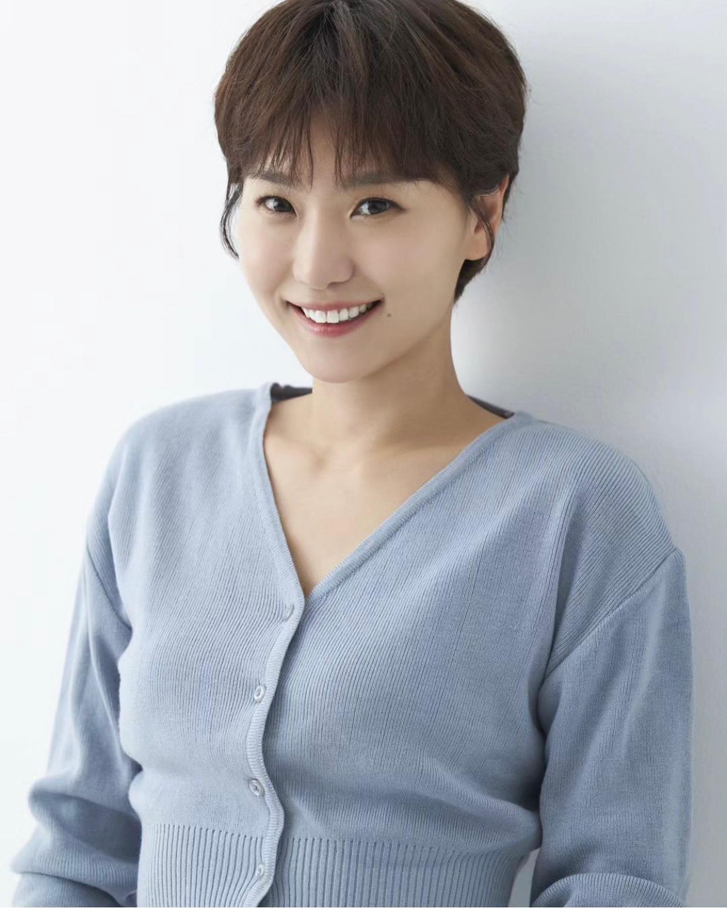 Jung Hye-Jin-1981-p01.jpg