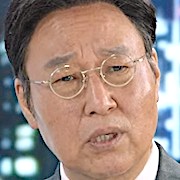 Queenmaker-Kim Ik-Tae.jpg