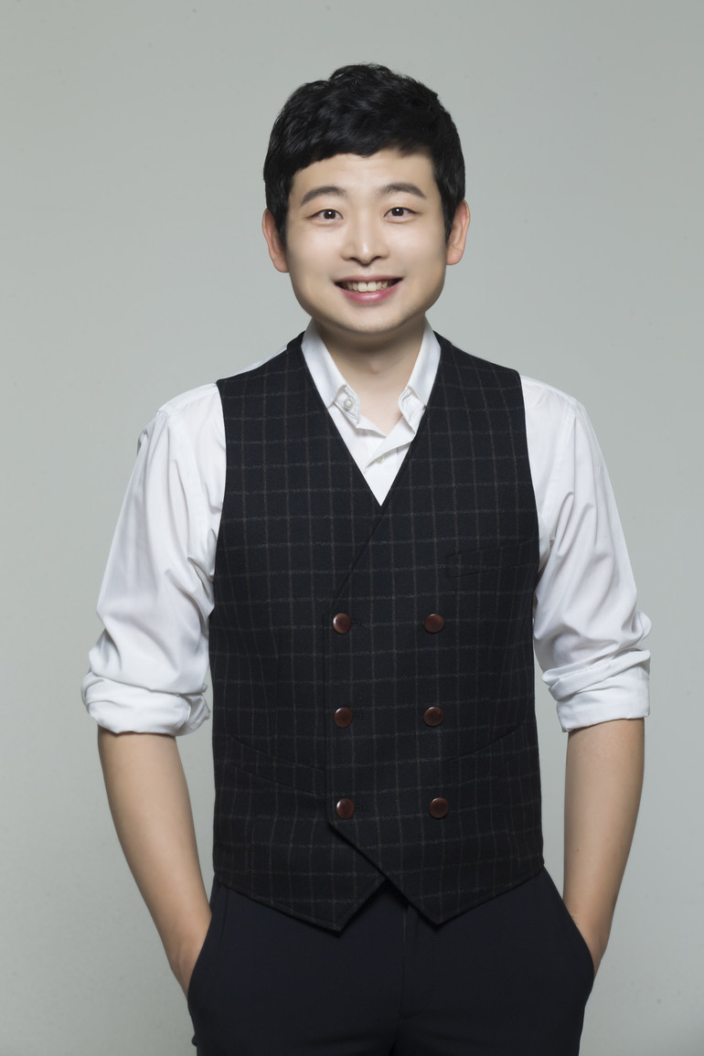 Yoon Jung-Ro-1985-p1.jpg