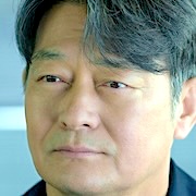 Queen Mantis-Cho Seong-Ha.jpg