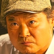 Typhoon Family-Kim Sang-Ho1.jpg