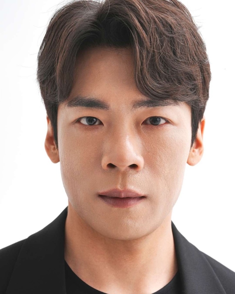 Ra Kyung-Min-1987-p1.jpeg