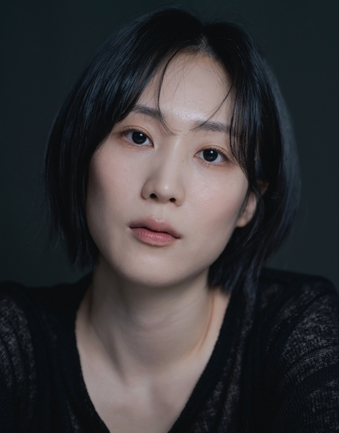 Shin Ye-Ji-1997-p1.jpg