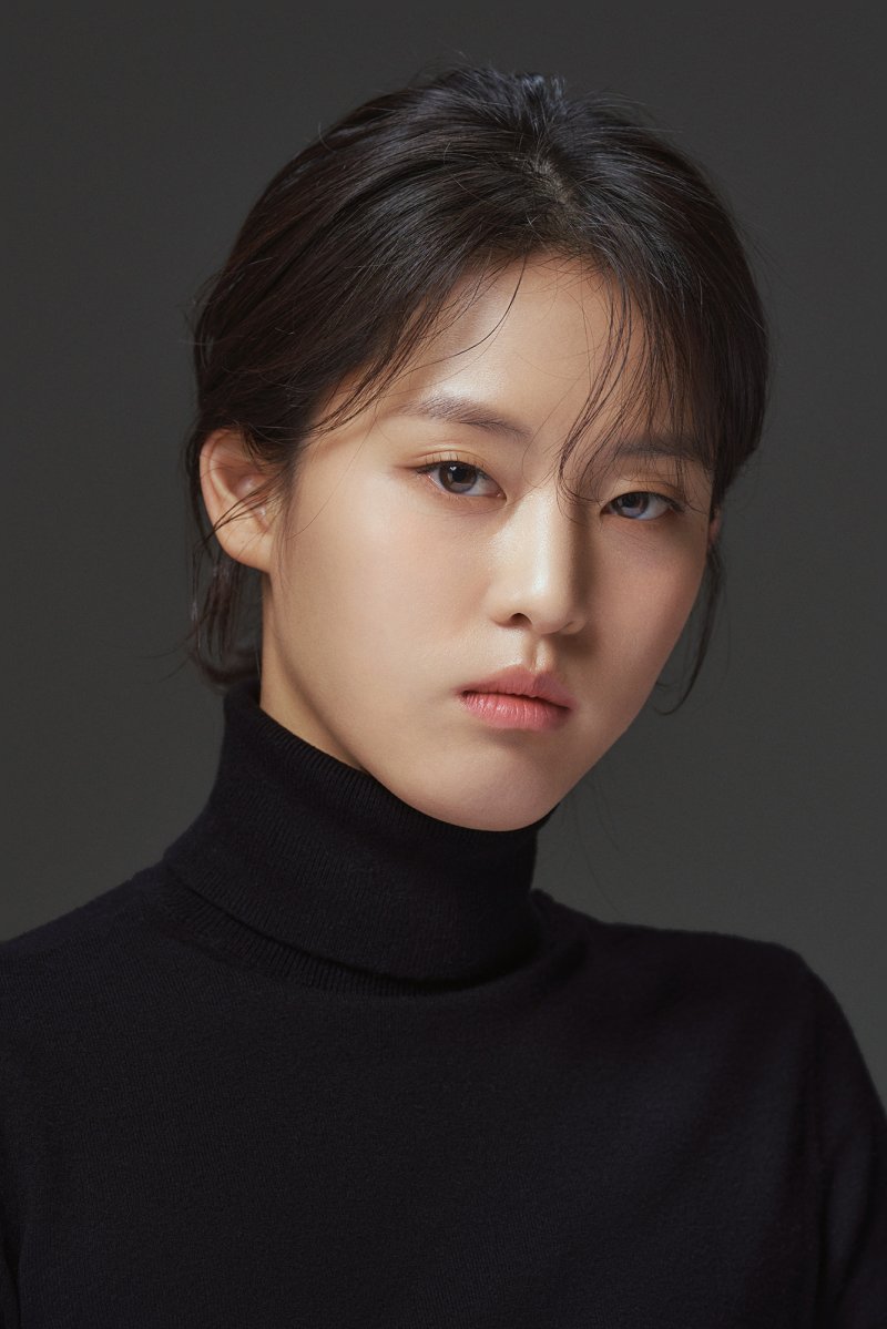 Lee Yeon-1995-pr1.jpg