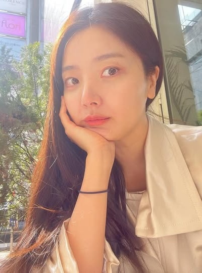 Song Chae-Yun-1987-p1.jpg