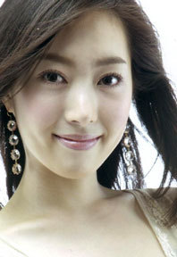 Kim Ji-Eun (03-05-1981).jpg