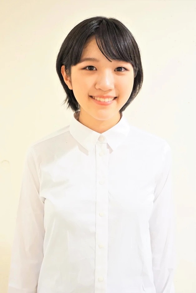 Hikari Kobayashi-2002-p01.jpg