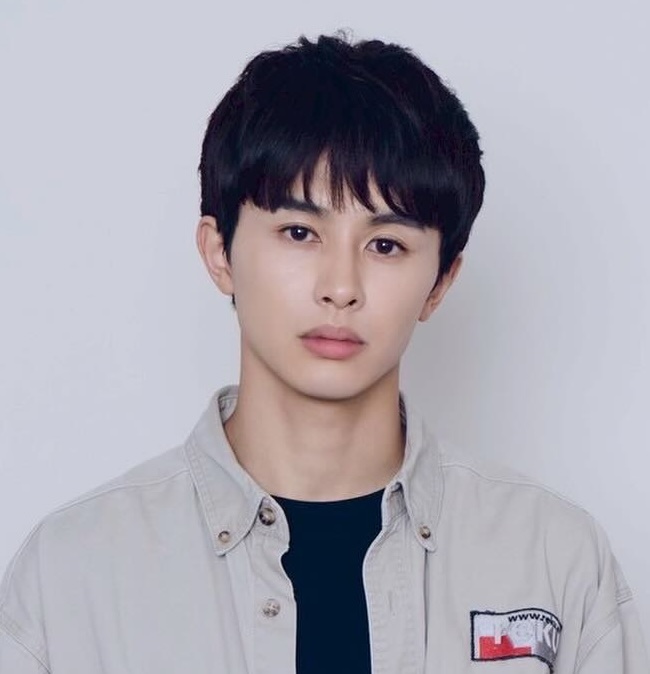 Takuya Kusakawa-p2.jpg