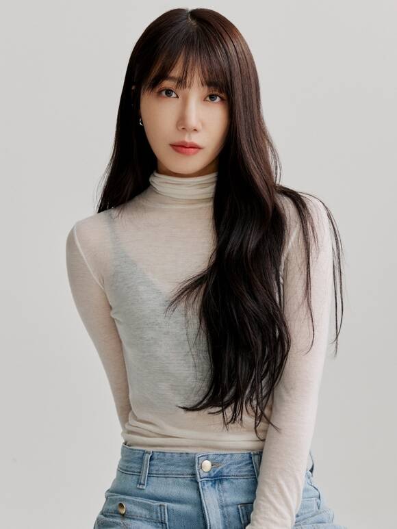 Jung Eun-Ji-1993-p1.jpg
