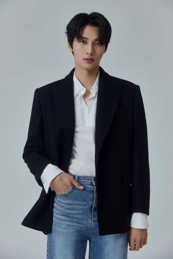 Jo Hyo-In-1993-p1.jpg