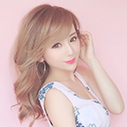Eri Momoka-p01.jpg