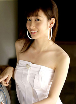Lee Hyeon-Ji - AsianWiki