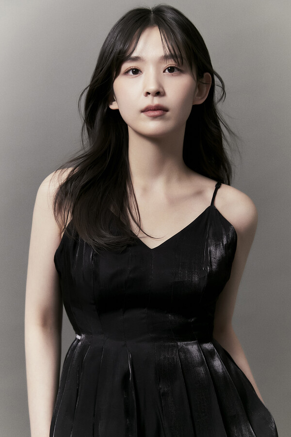 Kim Si-Eun-2000-pr1.jpg