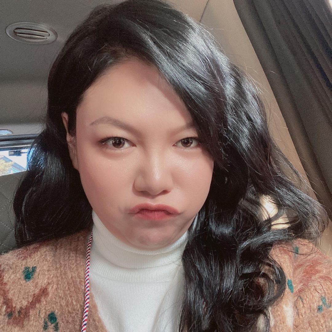 Lee Hyun-Jung-1987-p1.jpeg